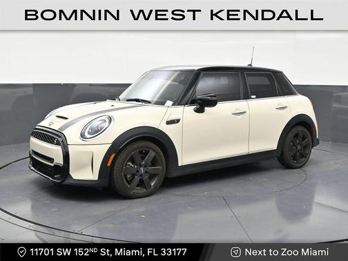 Pepper White 2022 MINI Hardtop Cooper S