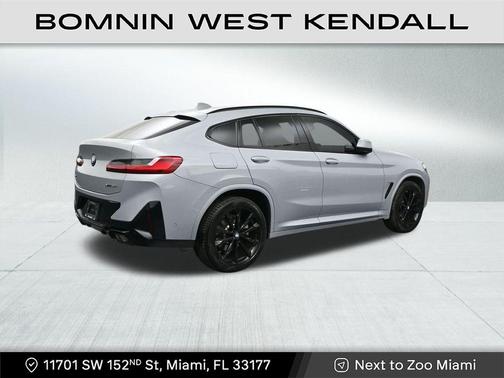 2025 BMW X4 xDrive30i