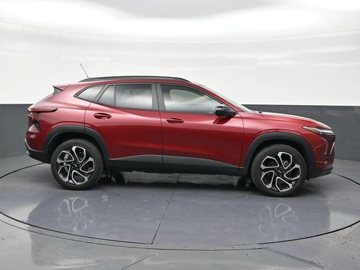 Crimson Metallic 2024 Chevrolet Trax FWD 2RS