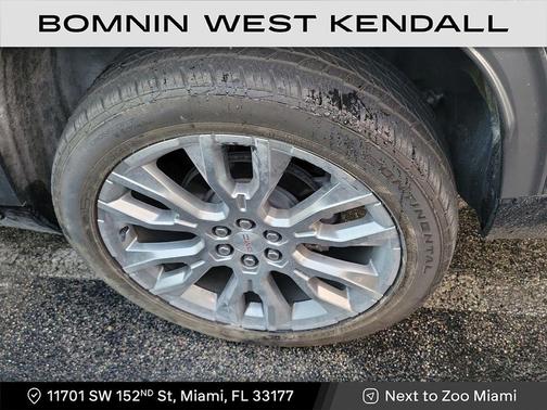 2024 GMC Acadia Denali