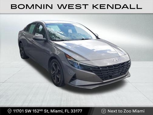 2023 Hyundai ELANTRA SEL