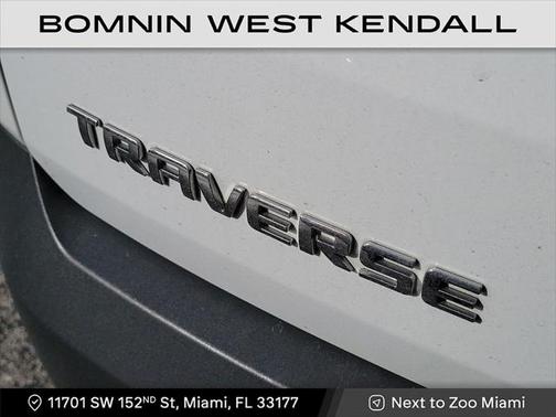 2022 Chevrolet Traverse LS