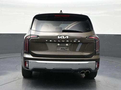 Dark Moss 2024 Kia Telluride EX