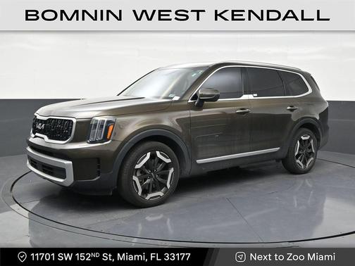 Dark Moss 2024 Kia Telluride EX