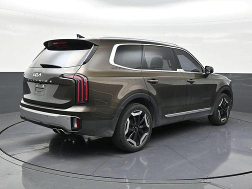 Dark Moss 2024 Kia Telluride EX
