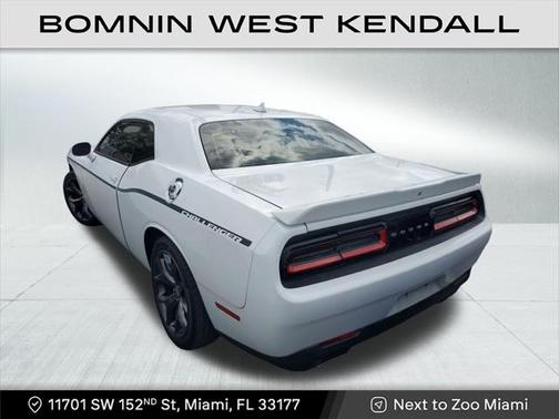 2015 Dodge Challenger SXT Plus