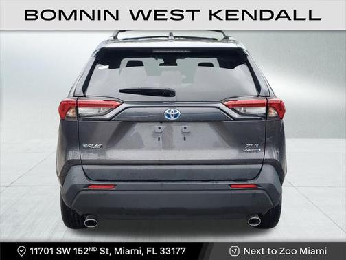 2022 Toyota RAV4 Hybrid XLE