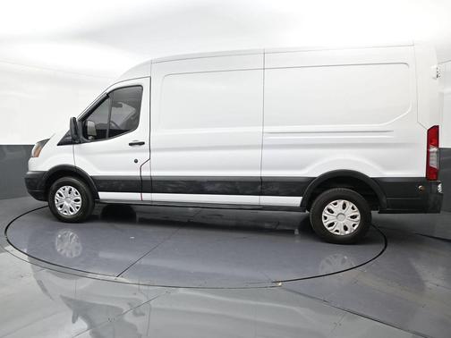 Oxford White 2019 Ford Transit-250 Base
