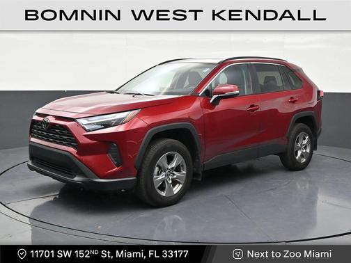 Pearl 2025 Toyota RAV4 XLE