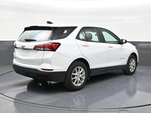 Summit White 2024 Chevrolet Equinox LS