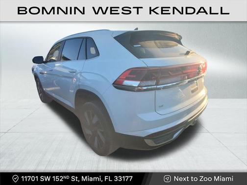 2024 Volkswagen Atlas Cross Sport 2.0T SE w/Technology