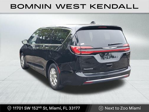 2025 Chrysler Pacifica L