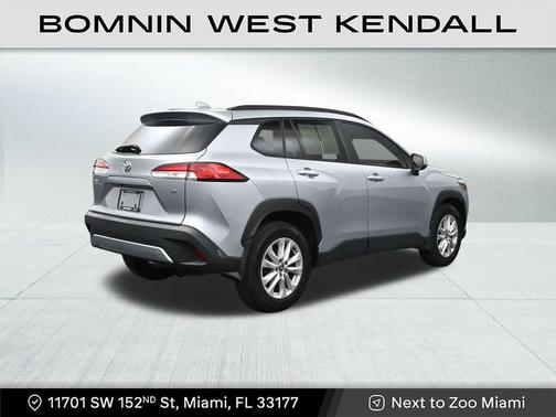 2024 Toyota Corolla Cross LE