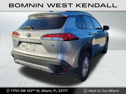 2024 Toyota Corolla Cross LE