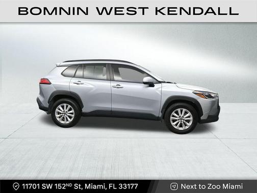 2024 Toyota Corolla Cross LE