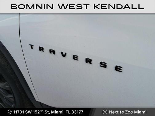 2023 Chevrolet Traverse RS