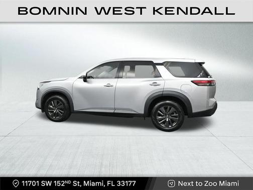 2022 Nissan Pathfinder S 2WD