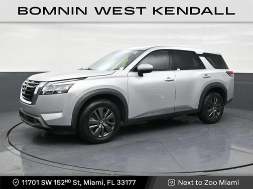 2022 Nissan Pathfinder S 2WD