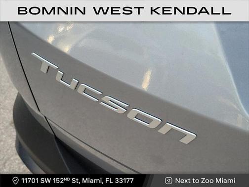 2025 Hyundai TUCSON SE