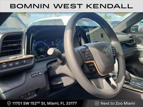 2025 Toyota Crown Signia XLE