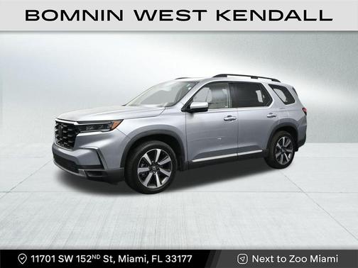 2023 Honda Pilot Touring 8-Passenger