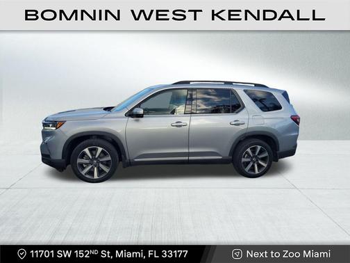 2023 Honda Pilot Touring 8-Passenger