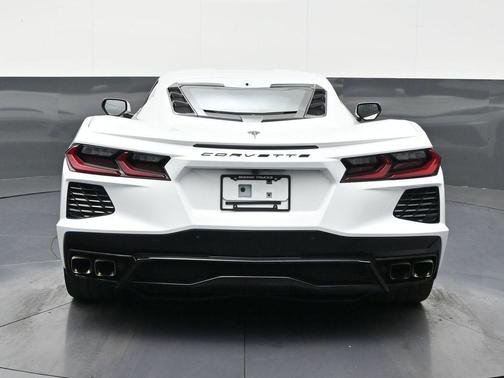 Arctic White 2026 Chevrolet Corvette Stingray w/1LT