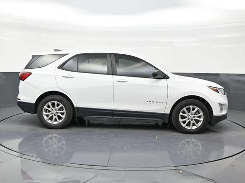 Summit White 2020 Chevrolet Equinox LS