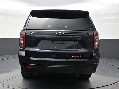 Dark Ash Metallic 2024 Chevrolet Suburban RST