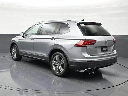 Silver Metallic 2021 Volkswagen Tiguan 2.0T SEL