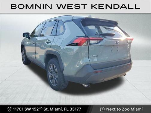 2022 Toyota RAV4 Hybrid XLE Premium
