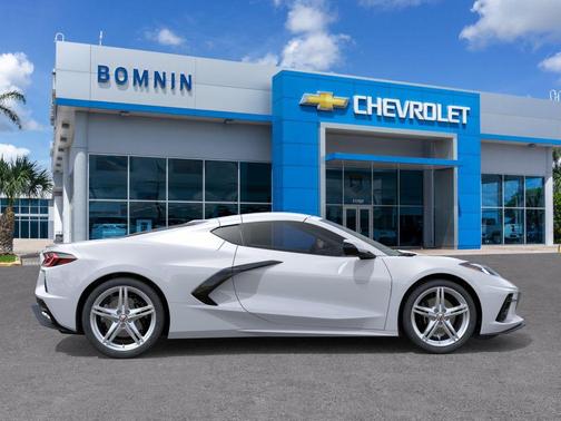 Arctic White 2026 Chevrolet Corvette Stingray w/1LT