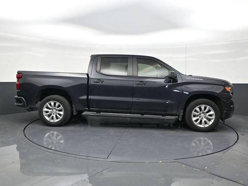 Dark Ash Metallic 2023 Chevrolet Silverado 1500 Custom