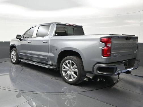 Sterling Gray Metallic 2024 Chevrolet Silverado 1500 High Country