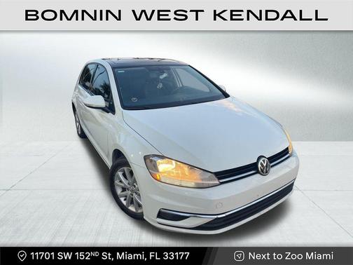 2018 Volkswagen Golf TSI SE