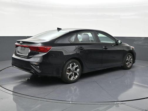 Aurora Black 2020 Kia Forte LXS