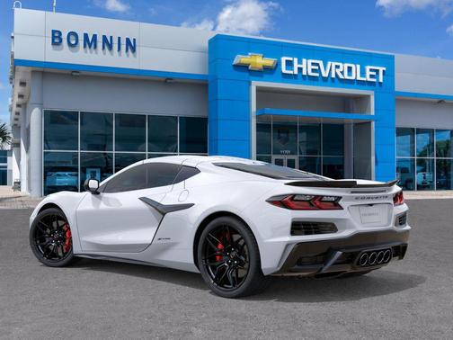 Arctic White 2026 Chevrolet Corvette Z06