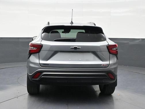 Sterling Gray Metallic 2024 Chevrolet Trax FWD 2RS