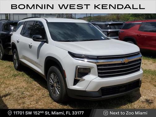 2025 Chevrolet Traverse LT
