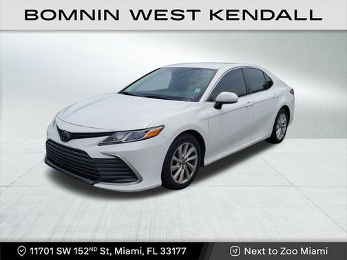 2022 Toyota Camry LE