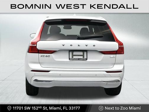 2023 Volvo XC60 Recharge Plug-In Hybrid T8 Plus Bright Theme