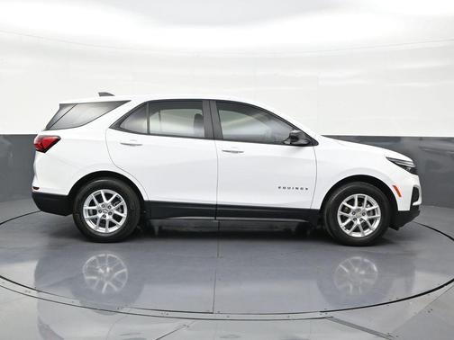 Summit White 2024 Chevrolet Equinox LS