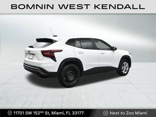 2025 Chevrolet Trax LS