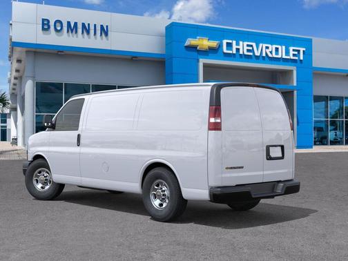 Summit White 2026 Chevrolet Express 2500 Work Van