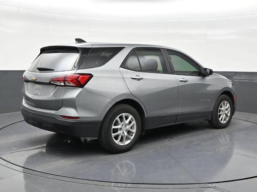 Sterling Gray Metallic 2024 Chevrolet Equinox LS