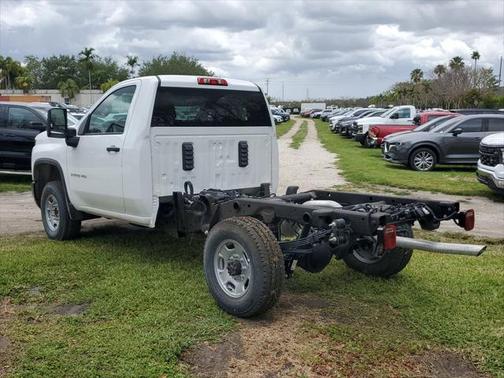 2025 Chevrolet Silverado 2500 WT