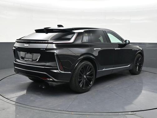 2025 Cadillac LYRIQ Luxury