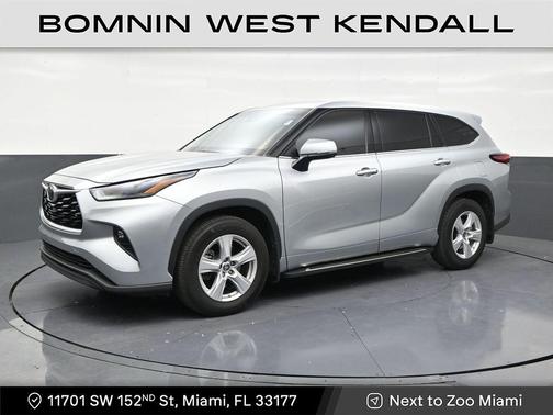 Celestial Silver Metallic 2022 Toyota Highlander LE