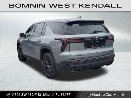 2024 Chevrolet Traverse LS