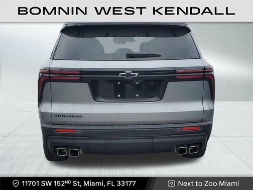 2024 Chevrolet Traverse LS